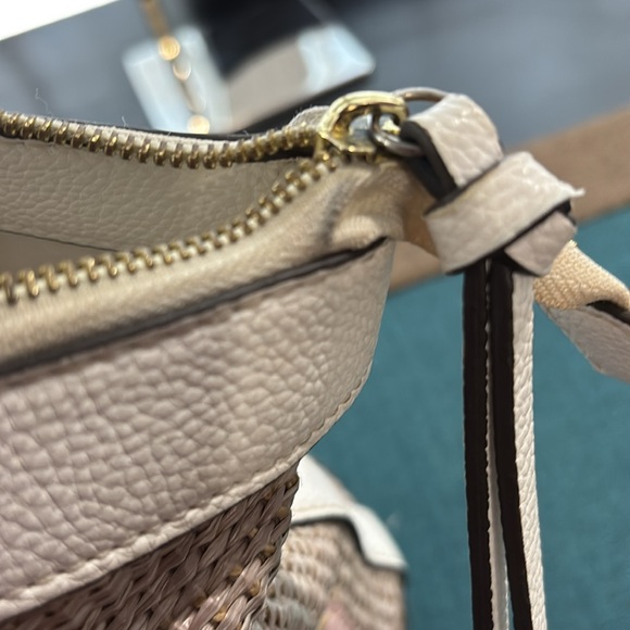 Liz Claiborne Woven Straw & Leather Floral Tote Bag Tan Pink - Picture 13 of 14